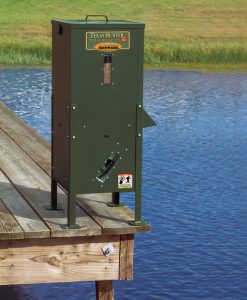 Texas Hunter Fish Feeder 70lb. Fish Feed,125 lb. Corn Capacity W/ Straight Legs #DF125DL