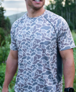 Burlebo Men's Performance Tee - Deer Camo